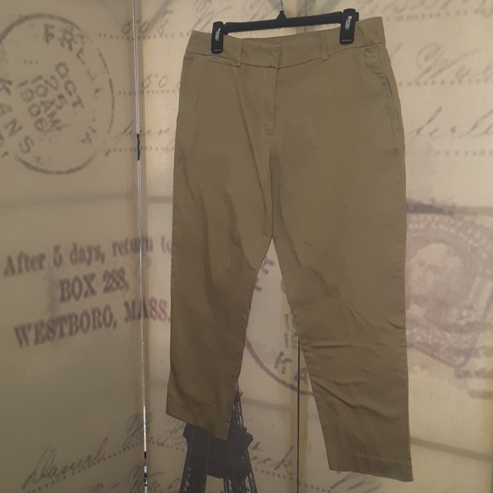 Khaki Capri slacks